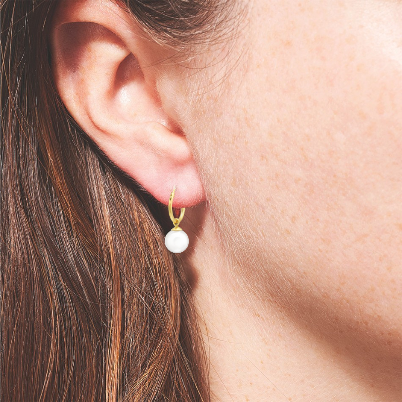 Quiet Bloom – Gold-Plated Pearl Huggie Hoops