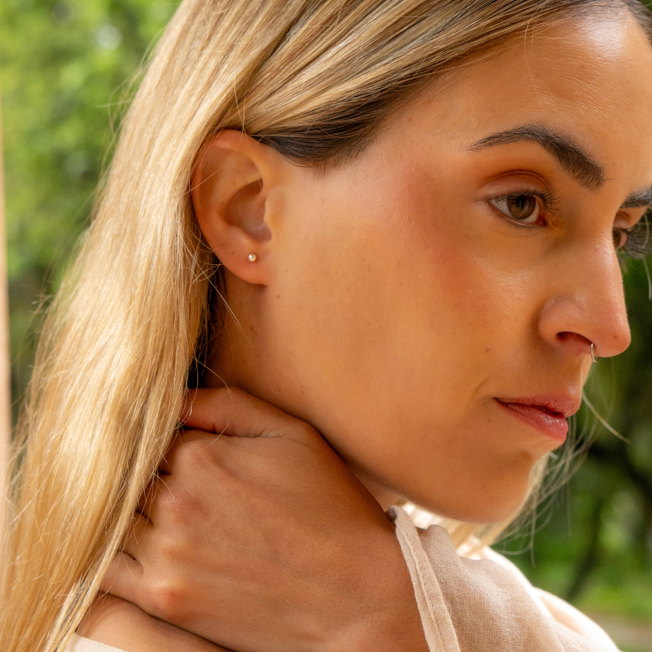 Minimalist – Sterling Silver Ball Studs